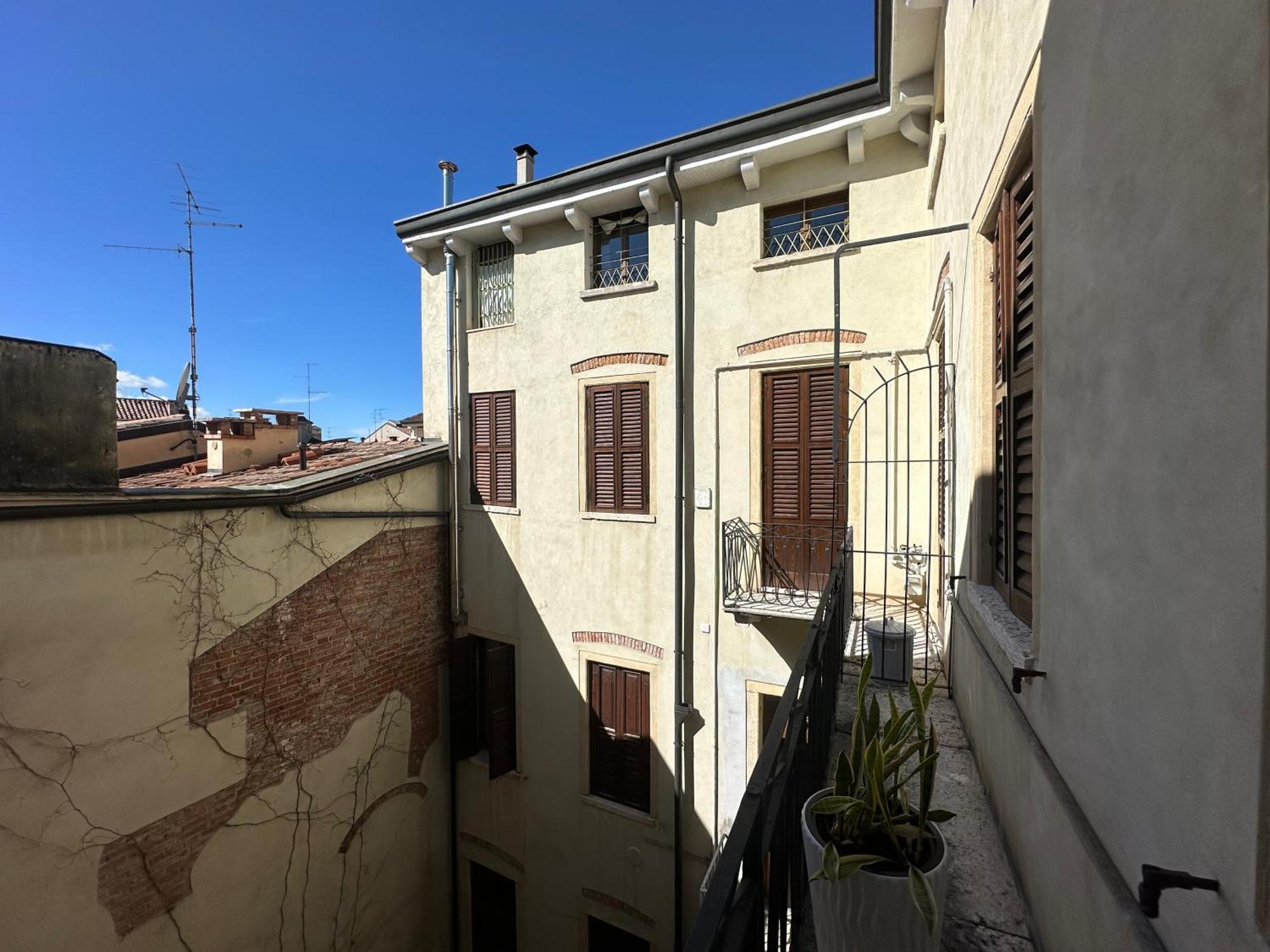 Elle Palace - Simply Elegant Verona Exterior foto